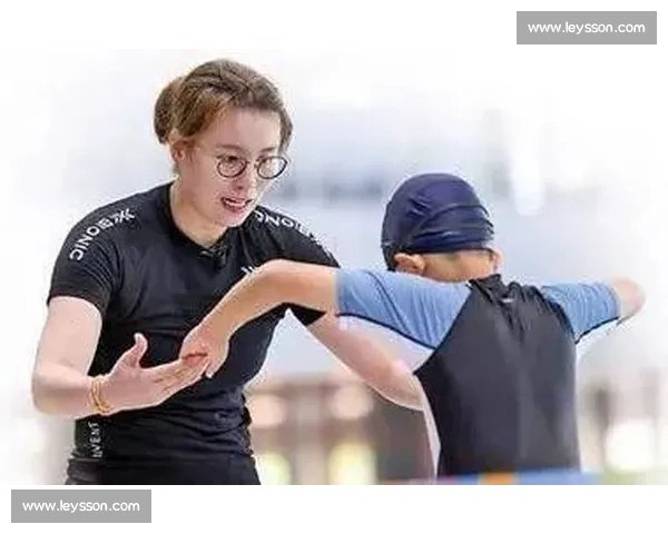 10 万元天价游泳课！傅园慧公益私教课体验全记录