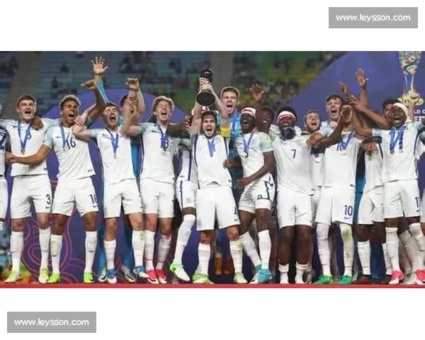 青春风暴来袭，2026世界杯强队名单藏着未来巨星！